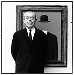Рене Магритт. Фотопортрет работы Лотара Воллеха (Portrait of Magritte by Lothar Wolleh)